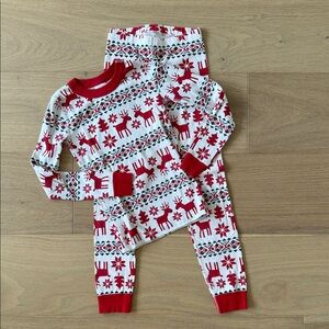 Hanna Andersson Red and White Reindeer Pajama Set